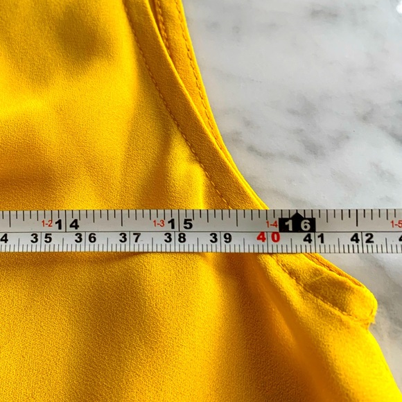 Zara yellow sleeveless blouse with gathering at waist Size S - Picture 5 of 7